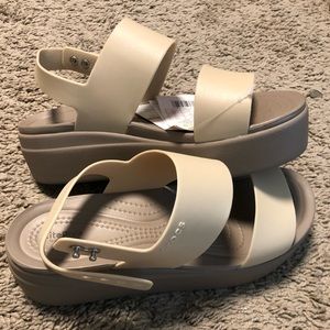 Croc wedges size 9. NWT